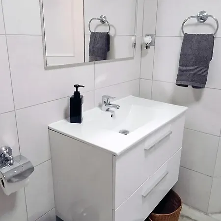 En Puerto Marina G204 Appartement